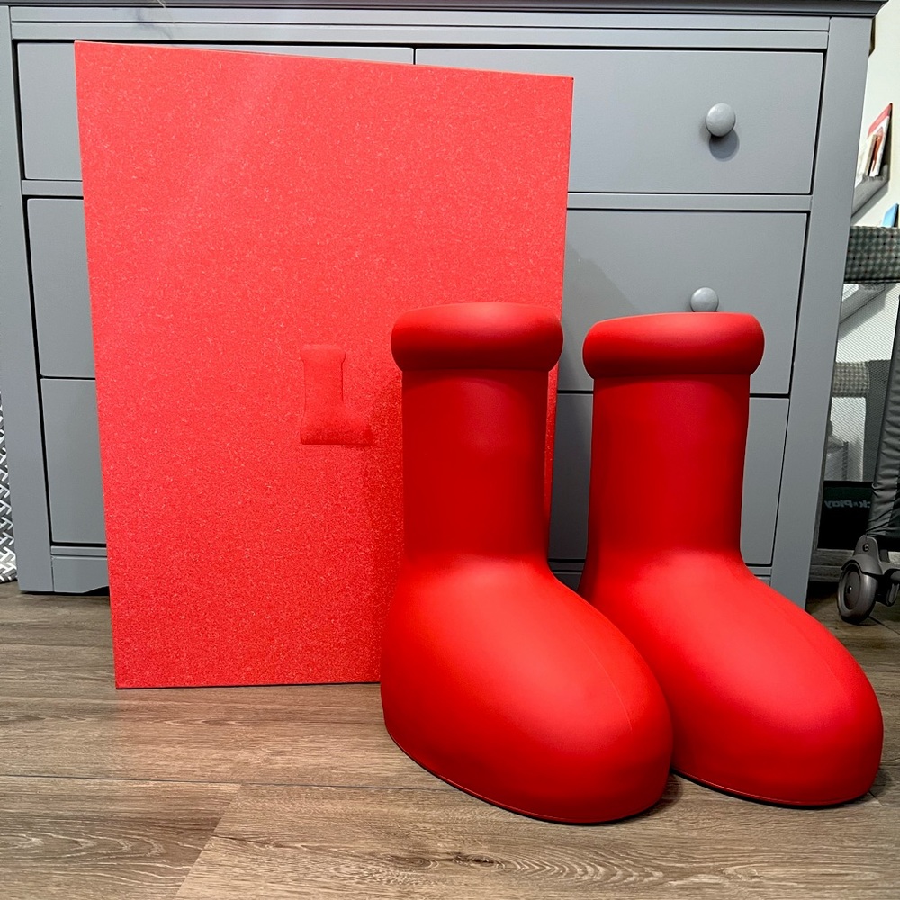 MSCHF Big Red Boots Men’s Size 12